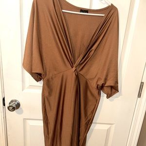 Dress. Color Coral Orange Dress. Sleet Cut in Front of Dress. Size 2X